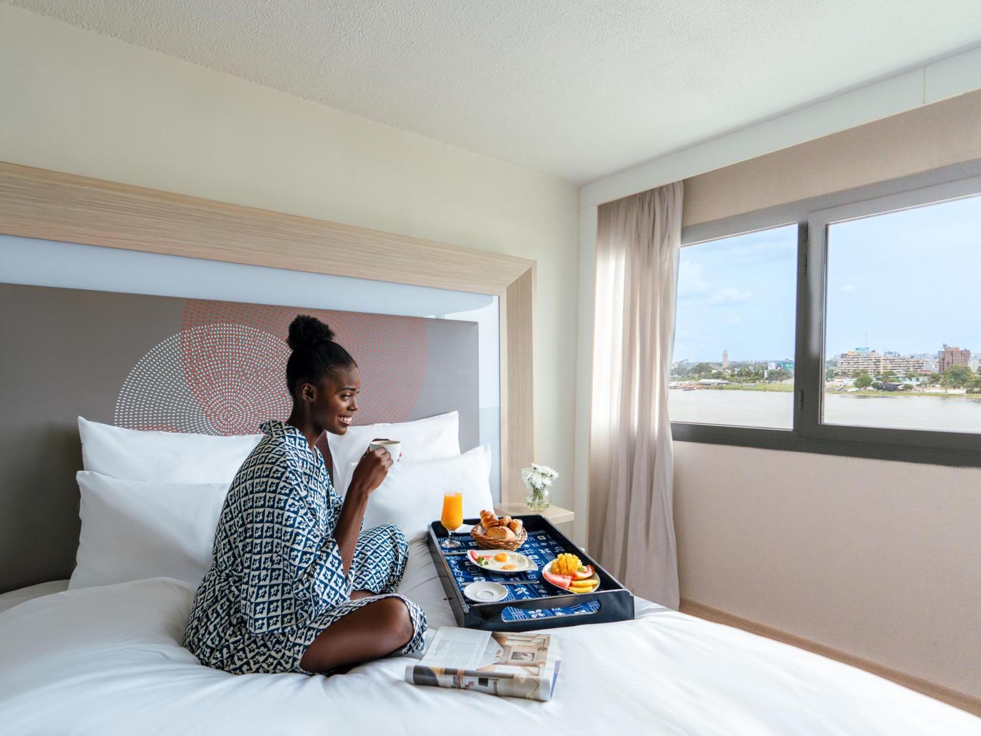Novotel Abidjan Plateau Exterior foto